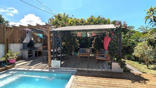 Saint-Pierre House | Location saisonnière by Lzi