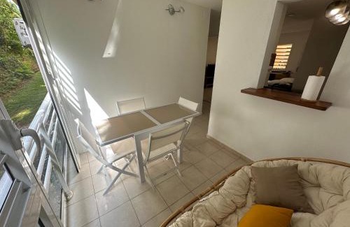 Baie-Mahault Apartment | LOCATION T2 MEUBLÉ BAIE MAHAULT CONVENANCE