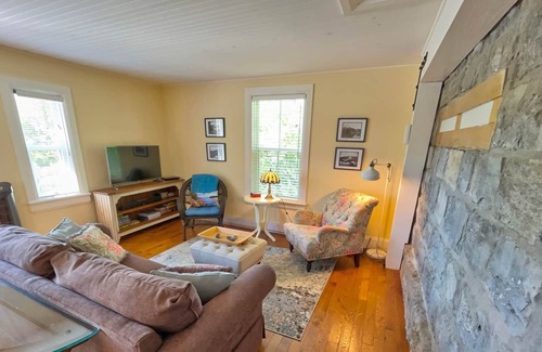 Rideau Lakes House | Lockmaster's House, Davis Lockstation, Parks Canada