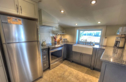Rideau Lakes House | Lockmaster's House, Davis Lockstation, Parks Canada