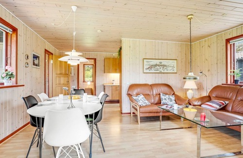 Næsby Strand House | "Lodden" - 600m from the sea by Interhome