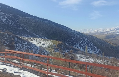 Uzbekistan Cabin | Lodges on the higher mountain and lake view backed 20 min from train station