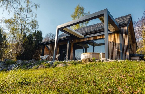 Champs-sur-Tarentaine-Marchal Hotel | Lodges with PRIVATE SPA near SANCY : Écrin d'Auvergne luxury & spa