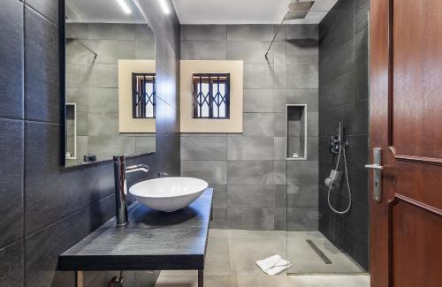 Albufeira Villa | Loendros, Calma Moradia com Piscina Privada, Guia