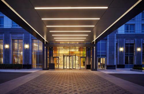 Rosemont Hotel | Loews Chicago O'Hare Hotel