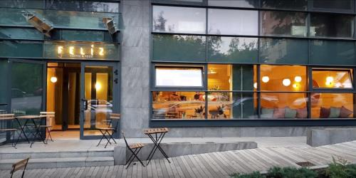 Shevchenkivs'kyi District Apartment | Loft apartment near Smart Plaza Polytech