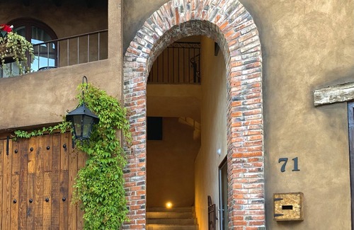 Santeagueda Apartment | Loft Atrani in the center of Val'Quirico