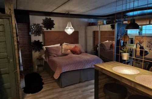 Ylojarvi House | Loft by the lake asunto omakotitalon alakerrassa