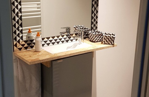 Sainte-Croix-Grand-Tonne Apartment | Loft cozy axis Caen Bayeux Courseulles sur Mer