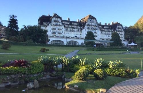 Quitandinha Apartment | Loft de Mérilen - Palácio Quitandinha