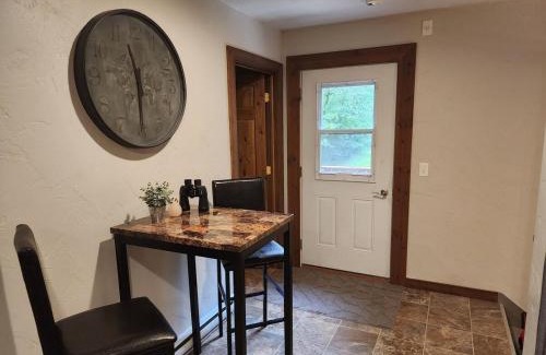 Amherst Apartment | Loft in the Pines