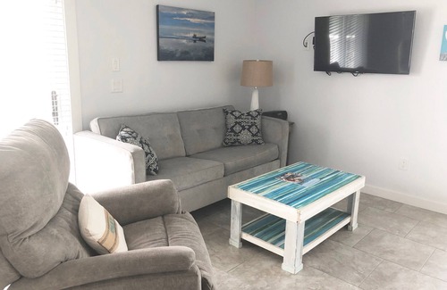Historic Downtown Apalachicola Apartment | * Loft Lodging in Apalachicola