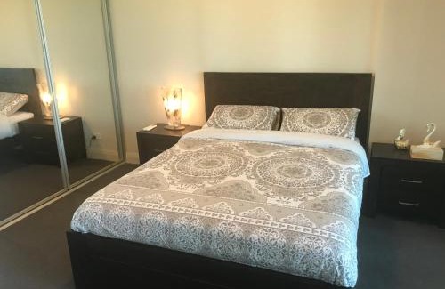 Lidcombe Apartment | Loft of Accor Stadium - Pool, Sleeps 6, 3 BEDS 2 Baths - No PARTIES