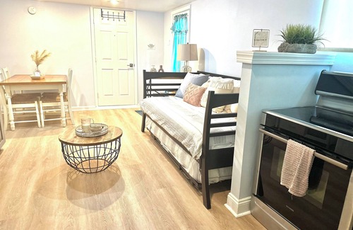 Northwest Apartment | Loft Space Minutes from Beach