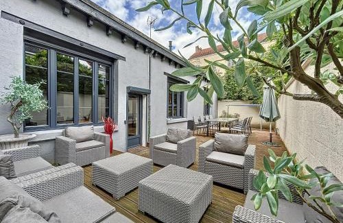 Montlucon Apartment | LOFT Terrasse avec SPA proche centre historique