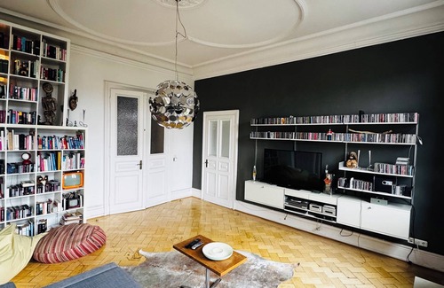 Wiesbaden Apartment | LOFT Vanelyn | RETRO | Center | Spacious