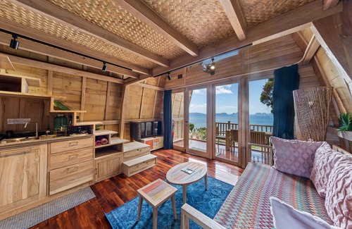 El Nido Resort | Loft Villa with Balcony and Seaviews