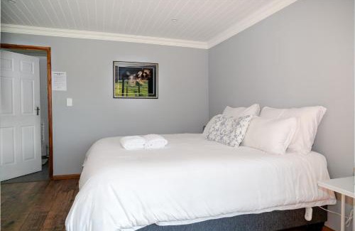 Dullstroom Villa | Log Cabin Moonlight Meadows Dullstroom.