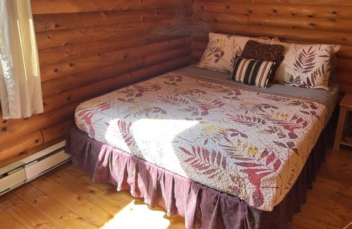 West Bay Cabin | Log Cabin on Bras d'or lake, 1 BDR (5 of 5)