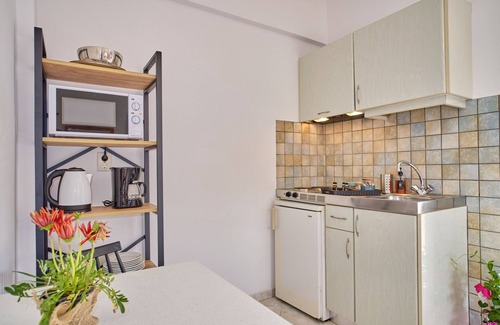 Peroulades Apartment | Logas Beach Studio 2 Corfu