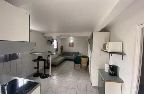 Petit-Canal Apartment | Logement de 40m2 avec terrasse, moderne et équipé