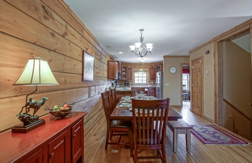 Snowshoe House | Loggers Run #8: 5 Bedrooms, 3.5 Baths