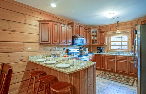 Snowshoe House | Loggers Run #8: 5 Bedrooms, 3.5 Baths