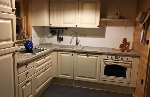 Tisina House | Loghouse Brunka - Escape from life on a highway