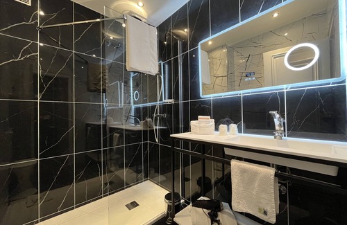 Dunkerque Centre Hotel | LOGIS Hôtel Borel