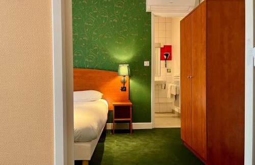 La Suze-sur-Sarthe Hotel | Logis Hôtel & Restaurant - Le Saint-Louis