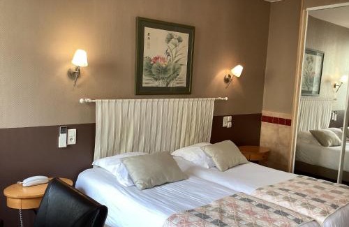 Lodeve Hotel | Logis Hôtel Restaurant de la Paix