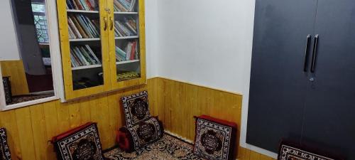 Srinagar House | Lone guest house