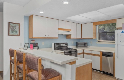 Sunrise Beach Condo | Lone Oak Point 18 - Two Bedroom Apartment, Sleeps 6