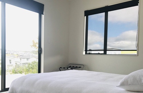 Long Bay House | Long Bay Leisure - close to Long Bay park and Beach