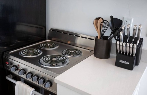 American Fork Condo | Long Stays | Fast Wifi | New Basement Studio