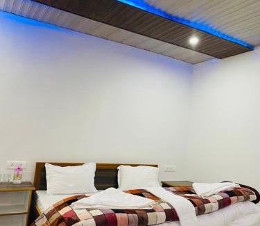 Hunder House | Lonpo's Residency