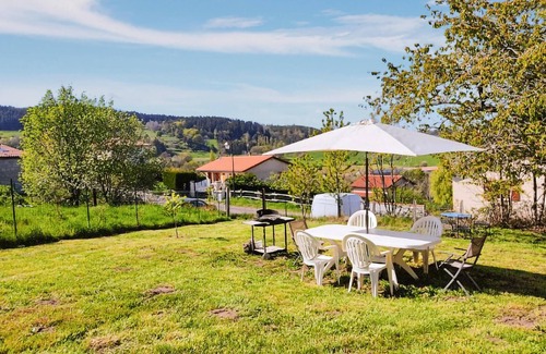 Verrieres-en-Forez House | Look forward to this charming vacation home with mountain character in a quiet location.