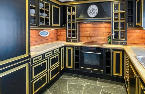 Svingvoll House | Look forward to a relaxing and unforgettable vacation in this large and cozy cottage.