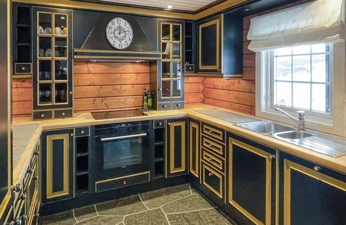 Svingvoll House | Look forward to a relaxing and unforgettable vacation in this large and cozy cottage.