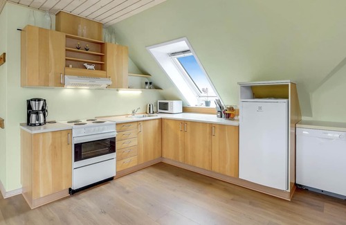 Hojer Apartment | Look forward to a wonderful vacation in rural tranquility in this family-friendly vacation apartment