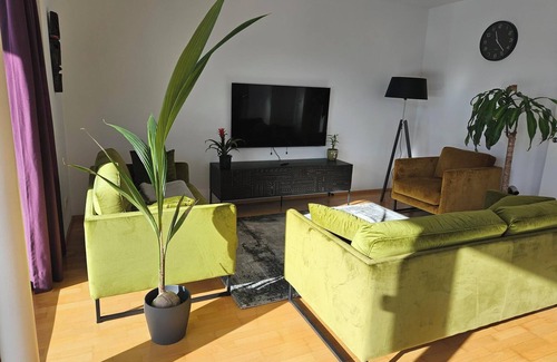 Hoechst Condo | Looking for a cozy apartment?