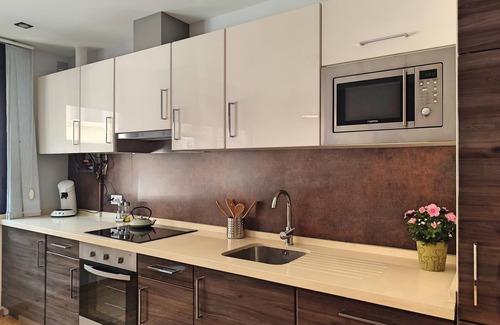 Valdeolleros Apartment | Lorenzo Ferreira. Adapted for Reduced Mobility