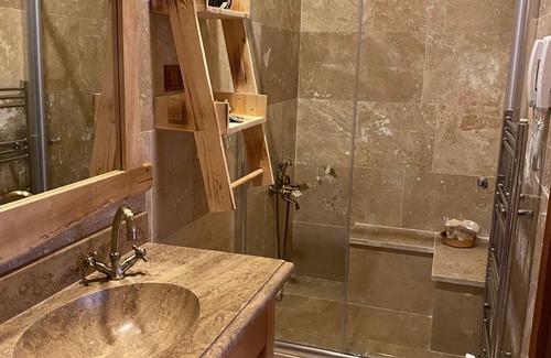 Demirozu Cabin | LORU HAN