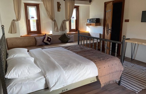 Demirozu Cabin | LORU HAN