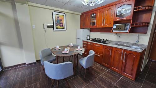 Primavera Apartment | Los Profesionales 2-Transporte Aeropuerto Gratis!