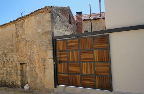 Olmos de Penafiel Villa | LOS PUENTES casa con jacuzzi para 2