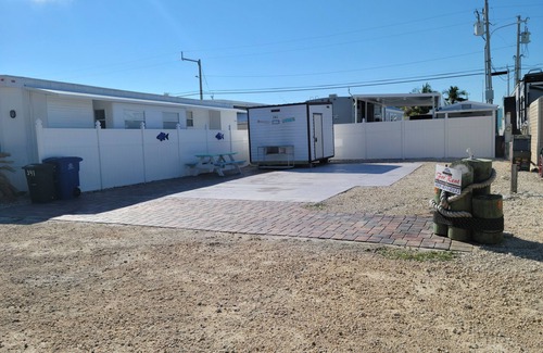 Key Largo RV Rental | lot #341 for your RV/Camper full hookups