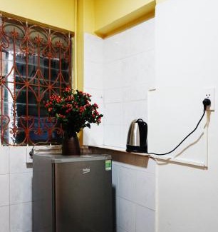 Ba Dinh Apartment | Lotus en Laine Maison de Hanoi - Stunning Full Three Story House with Balcony