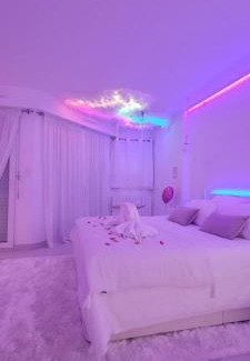 Questembert Apartment | Love room à 30 mn des plages et de Vannes