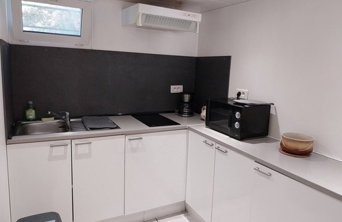 Saint-Germain-les-Corbeil Apartment | Lovely Studio T1 in detached house 30km from Paris